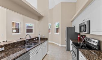 683 OAK HOLLOW Way, Altamonte Springs, FL 32714