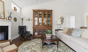 55 Morningside Dr, North Kingstown, RI 02852