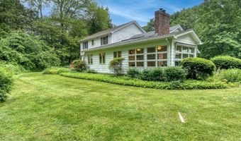 126 Grand View Ter, Brooklyn, CT 06234