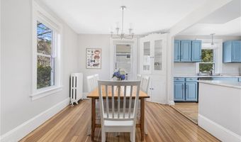10 Eustis Ave, Newport, RI 02840