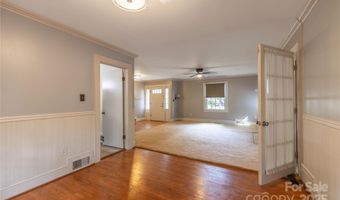 80 Pine St, Badin, NC 28009