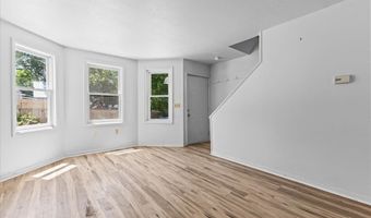 21 Hyde St 3, Burlington, VT 05401