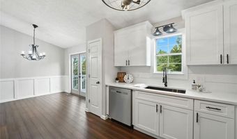 322 WINDING WOODS Trl, Woodstock, GA 30189