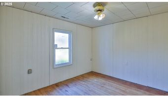 49801 HIGHWAY 242, Broadbent, OR 97414