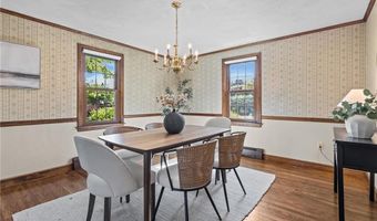 4 Karen Ln, Bristol, RI 02809