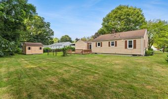 12 Oak Ter, Bellingham, MA 02019