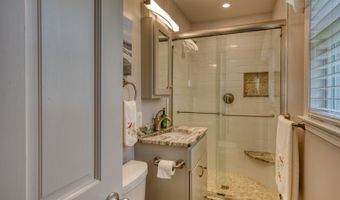 11 Hally Ln, Colchester, CT 06415