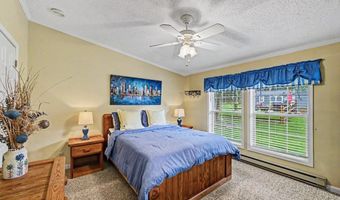 160 Ginsburg Cir, Albrightsville, PA 18210