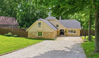 1954 Lakeview Dr, Avon, IN 46123