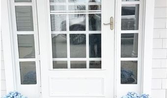 227 Thames St 1, Bristol, RI 02809