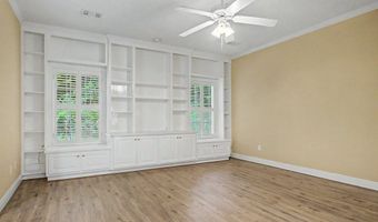 1911 Regalwood Dr, Albany, GA 31721