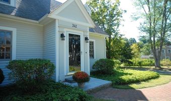 342 Arlington St, Acton, MA 01720