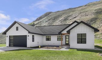 605 Rosewood Dr, Bellevue, ID 83313