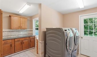 71 Rolling Hill Dr, Exeter, RI 02822