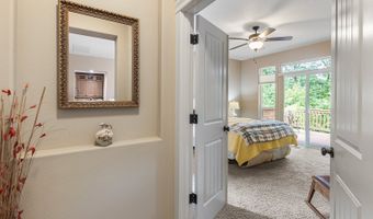 13899 TRAVELER Rd, Oregon City, OR 97045