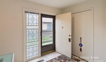 2520 Traver Blvd, Ann Arbor, MI 48105