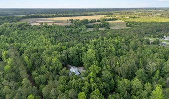 1604 Malvern Hill Dr, Camden, SC 29020