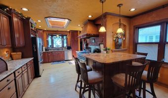1230 N SUPERIOR St, Antigo, WI 54409