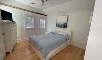 5 Division St, Newport, RI 02840