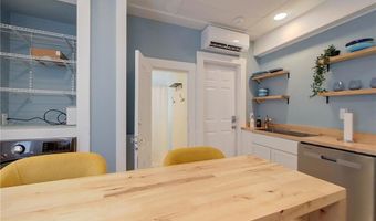 382 Spring St 3, Newport, RI 02840
