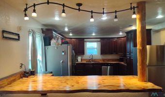 2325 Collins Ave, Carlsbad, NM 88220