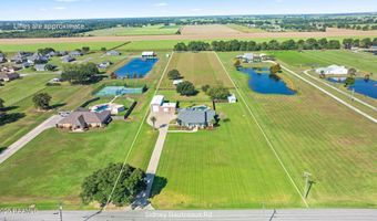 8326 Sidney Gautreaux Rd, Abbeville, LA 70510