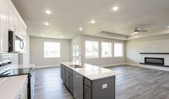 1020 2nd St NE, Altoona, IA 50009