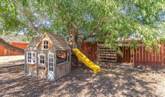 1347 N Apple Blossom Ln, Apple Valley, UT 84737