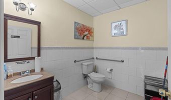 94 E BROWNING Rd, Bellmawr, NJ 08031