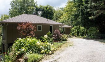521 Azalea Ln, Cashiers, NC 28717
