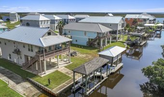4069 Madagascar St, Bay St. Louis, MS 39520
