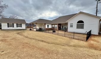 306 Hickory Ln, Batesville, MS 38606