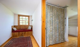 57 Darling Ln, Barnet, VT 05821