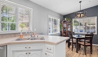 636 N Glen Oaks Dr, Alpine, CA 91901