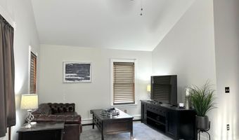 19 CENTER St, Barnegat, NJ 08005