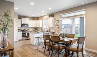 5204 Cedar View Dr, Springfield, OR 97478