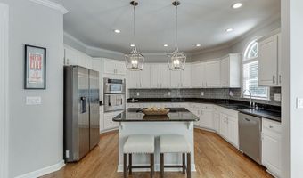 3313 Glen Devon Ln, Berkeley Lake, GA 30096
