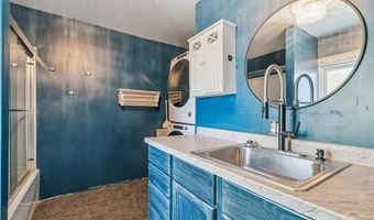 218 N Huber St, Anamosa, IA 52205