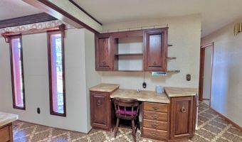 101 7th Ave NW, Bowman, ND 58623
