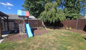 211 New Jersey Ave, Bergenfield, NJ 07621