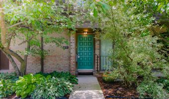 672 Greenhills Dr, Ann Arbor, MI 48105