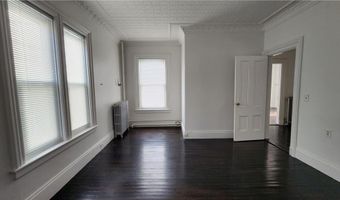 306 Broadway Ave 306-310, Newport, RI 02840