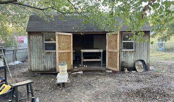 707 W Lamar St, Alvord, TX 76225