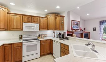 1106 Cassidy Curv, Adel, IA 50003