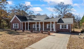 102 Mount Moriah Rd, Auburn, GA 30011