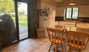216 Washington Ave W, Albia, IA 52531