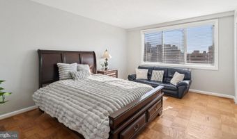 4977 BATTERY Ln #1-610, Bethesda, MD 20814