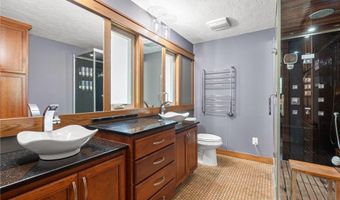 706 23rd St SW, Austin, MN 55912
