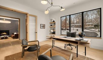 6916 CARMICHAEL Ave, Bethesda, MD 20817