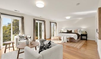 3541 ORDWAY St NW, Washington, DC 20016